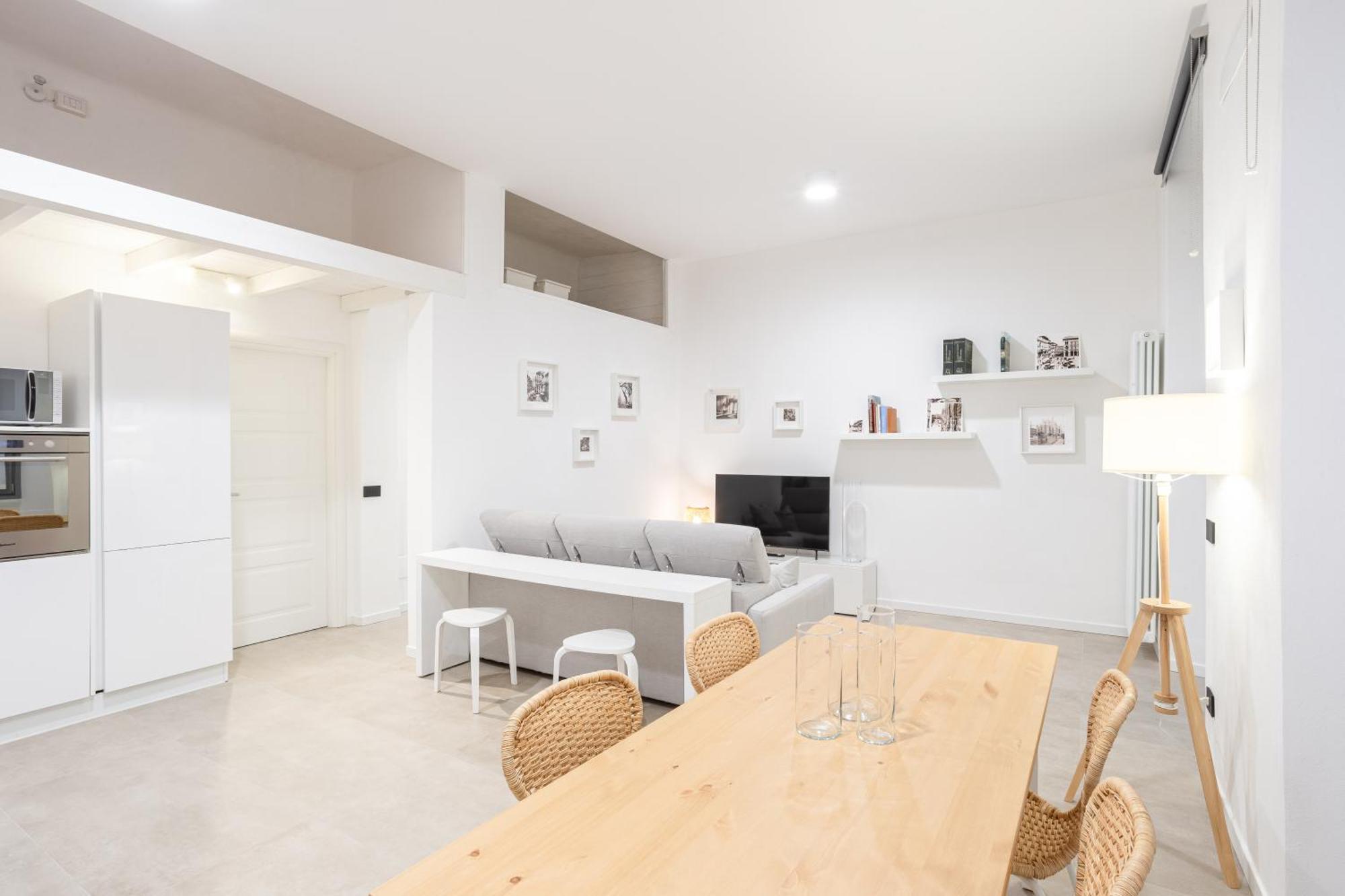 Sant Ambroeus Garden Apartment Милано Екстериор снимка